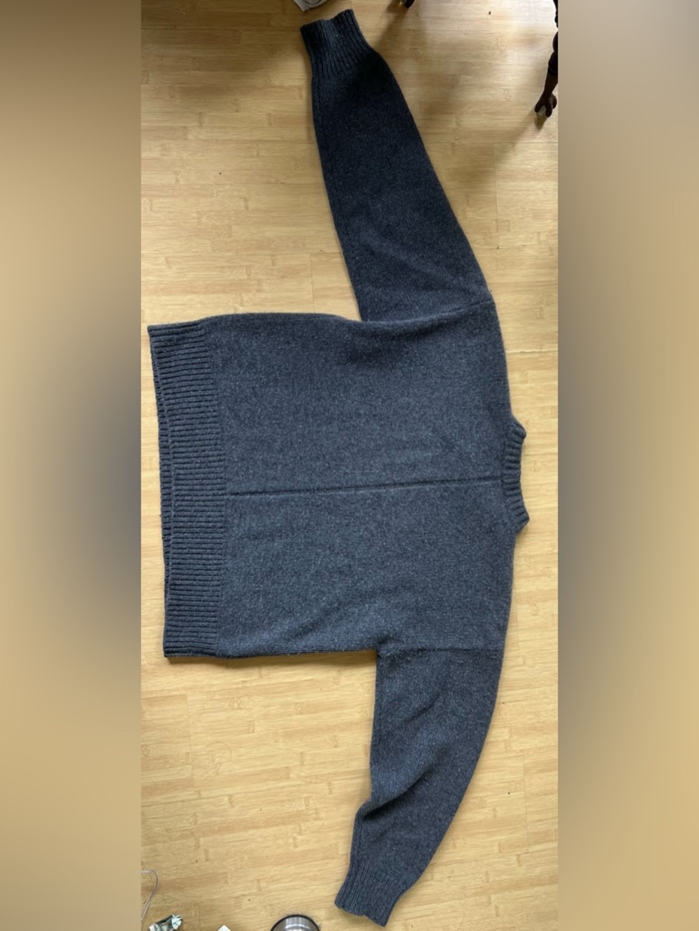 100% wool Classic Crewneck Sweater in Charcoal Gray soldout.nyc small
US 4-6 - Picture 5 of 14